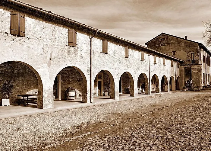 Antica Grancia Benedettina Alloggio per agriturismo Colorno